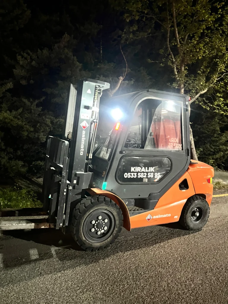 depo forklift operasyonu